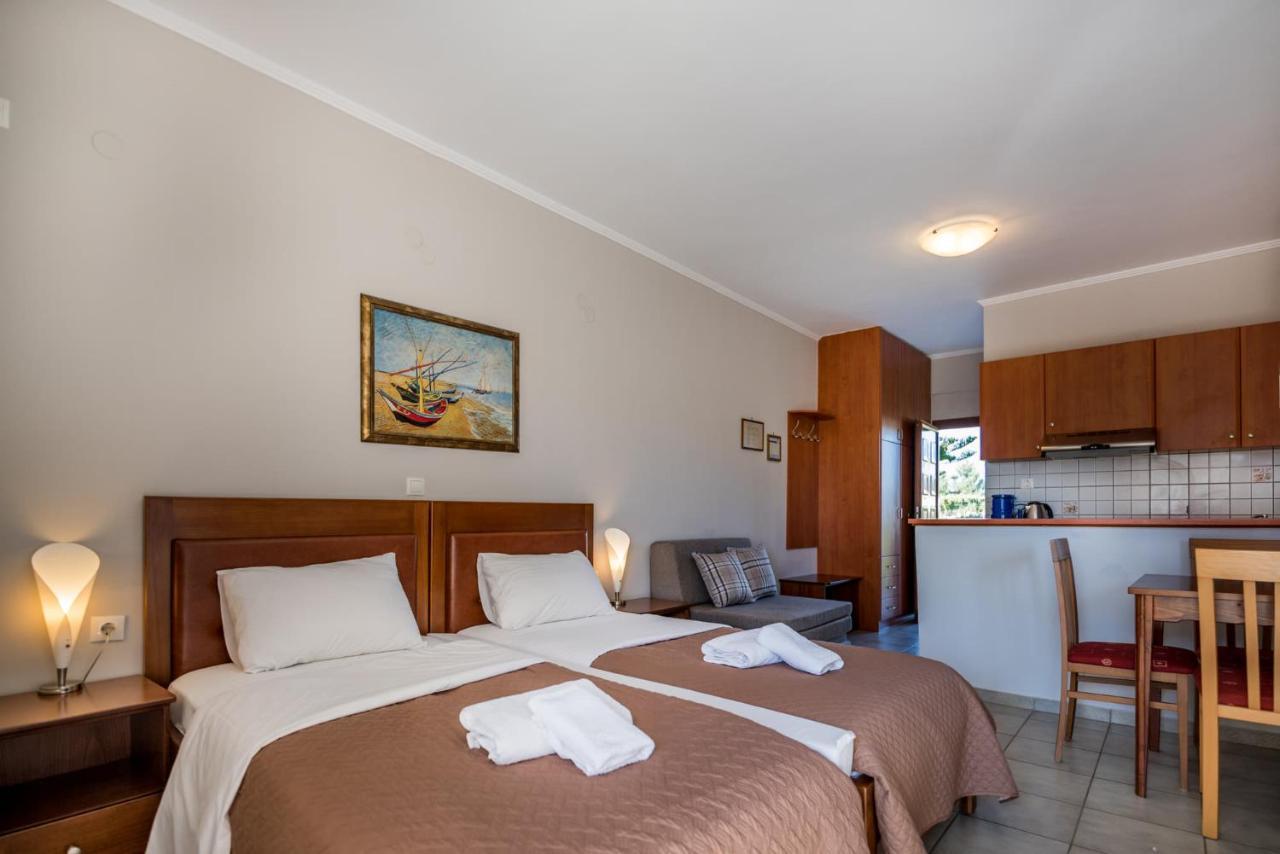 Katerina Hotel Kanali  Eksteriør billede