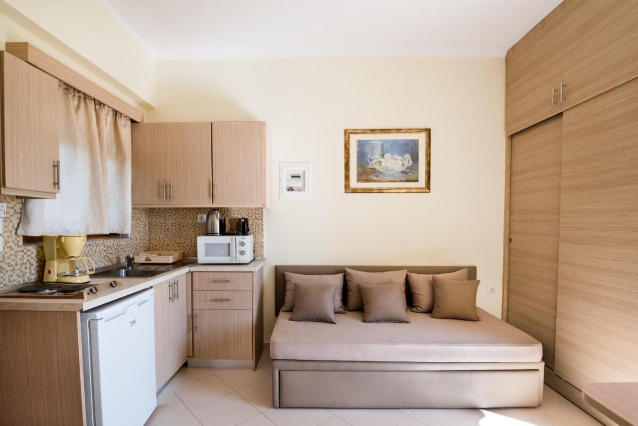 Katerina Hotel Kanali  Eksteriør billede